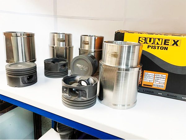 سی-ان-جی بوش پیستون پژو 1800 XU7 تمام گرافیت
